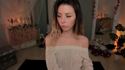 Snapshot of mysstica chatting on March 7, 2025, 2:25 am Maria online show from March 7, 2025, 2:25 am