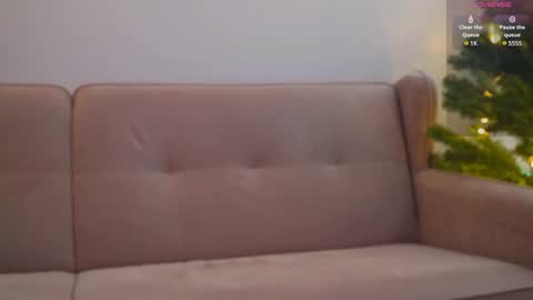 Snapshot of mysterious_ariel_ chatting on December 28, 2024, 2:32 pm Ariel online show from December 28, 2024, 2:32 pm