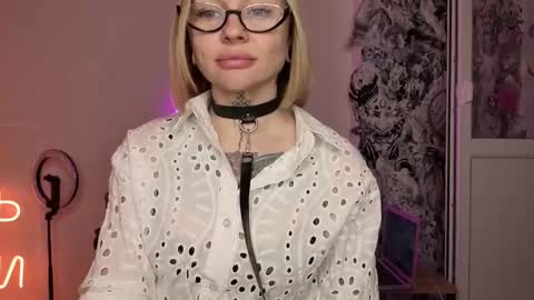 Snapshot of mysterious_twist chatting on March 21, 2026, 4:32 pm mysterious_twist online show from March 21, 2026, 4:32 pm