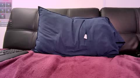 Mystery Nymph Milf online show from October 28, 2025, 2:31 pm