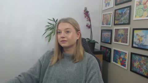 Erica online show from October 23, 2025, 8:02 am