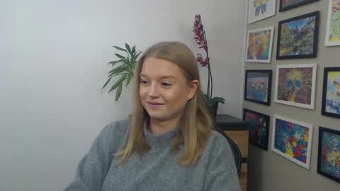 Erica online show from December 18, 2025, 9:37 am