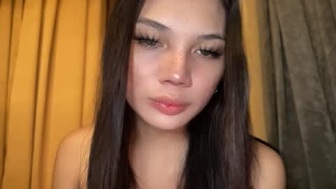 UR GIRL NEXTDOOR online show from January 17, 2026, 12:15 am