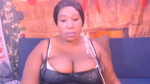 Snapshot of mysticebony18 chatting on December 14, 2024, 7:46 pm mysticebony18 online show from December 14, 2024, 7:46 pm