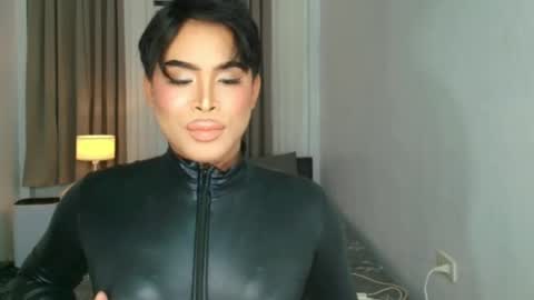 kim online show from May 1, 2026, 11:26 am
