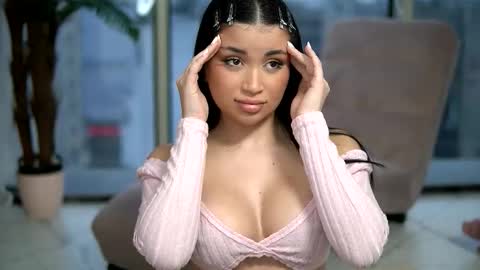 mysticlayla online show from March 27, 2026, 4:29 am