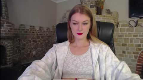 mysticvenus_ online show from September 20, 2025, 7:31 am