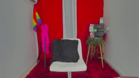 Snapshot of mysweetdanny chatting on December 5, 2024, 4:53 am   IG belladanielab online show from December 5, 2024, 4:53 am