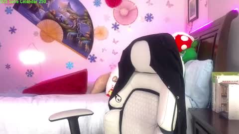MySweetSofie online show from February 1, 2025, 1:02 am