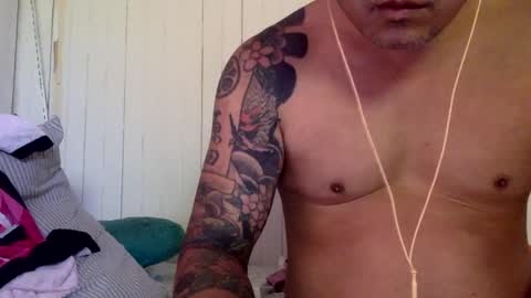 Snapshot of mywi11yisbiggy chatting on February 2, 2025, 7:25 pm str8 dom alphaAsian Daddy type. sorry not bi or  curious but i dont judgediscrimenate. online show from February 2, 2025, 7:25 pm
