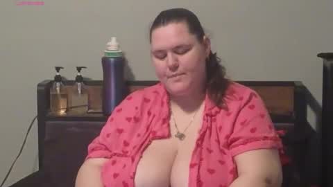 Mzjuicybootay online show from December 17, 2025, 10:32 am