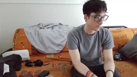 a Ordinary Boy online show from February 10, 2026, 6:56 pm