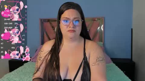 Snapshot of n_tiana chatting on October 2, 2025, 3:57 am Tiana online show from October 2, 2025, 3:57 am