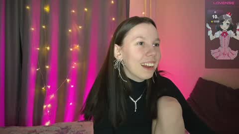 Snapshot of na_prikole_ chatting on February 7, 2025, 9:15 pm Vanessa and Julia  online show from February 7, 2025, 9:15 pm