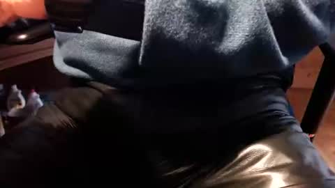 naaapa online show from November 11, 2025, 8:36 am