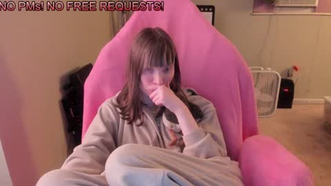 Natalie Marlo online show from January 14, 2025, 8:31 am