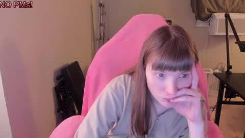 Natalie Marlo online show from September 19, 2025, 4:51 pm