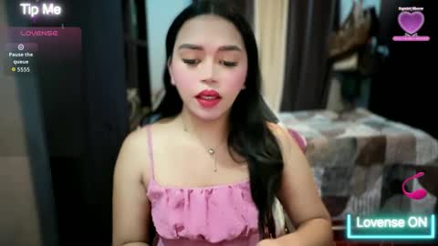 Nadia online show from April 18, 2026, 9:57 am