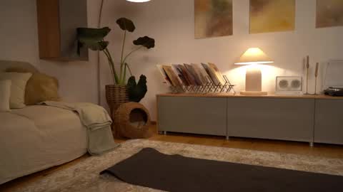 Nadia online show from November 30, 2025, 8:35 pm