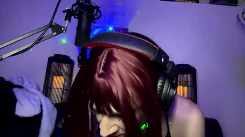 nadia_crivello online show from January 8, 2026, 8:16 am