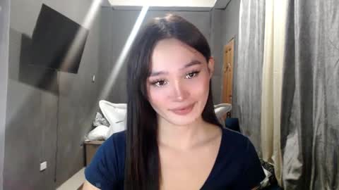 nadiestar online show from March 8, 2025, 10:54 am