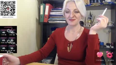 Snapshot of nadin_slut chatting on December 23, 2024, 12:08 pm Nadin online show from December 23, 2024, 12:08 pm