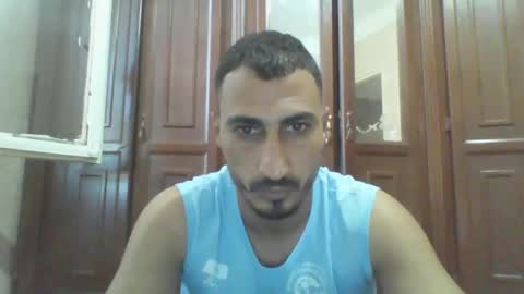 V online show from October 4, 2025, 1:42 pm