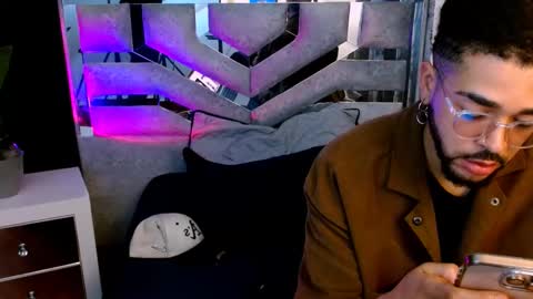 naduu__xx online show from October 25, 2025, 3:58 am