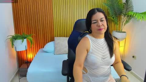 N A H I A online show from September 12, 2025, 12:05 pm