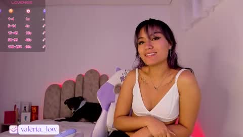 Snapshot of nahia_low chatting on October 29, 2025, 3:09 am  Valeria  online show from October 29, 2025, 3:09 am