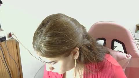 nahiarabiel online show from April 8, 2026, 5:24 pm