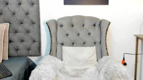 nahirobyy ebonyy online show from September 23, 2025, 7:06 pm