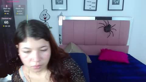 nahomi_f_w online show from October 20, 2025, 1:44 pm