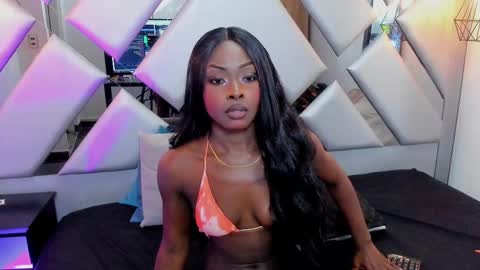 Nahomi  online show from February 24, 2025, 12:09 am