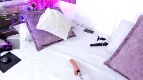 Nahomii online show from February 14, 2026, 7:21 pm