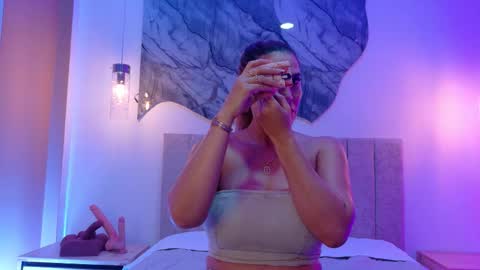 Snapshot of nahomiross chatting on February 3, 2026, 12:21 pm NahomiRoss online show from February 3, 2026, 12:21 pm