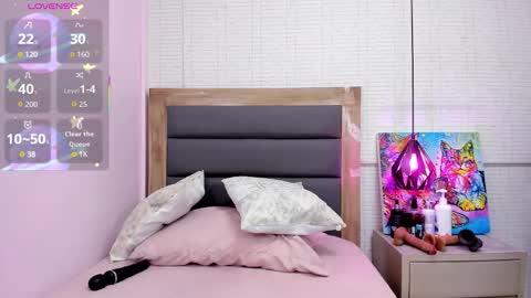   SHELBY   online show from September 12, 2025, 2:11 am