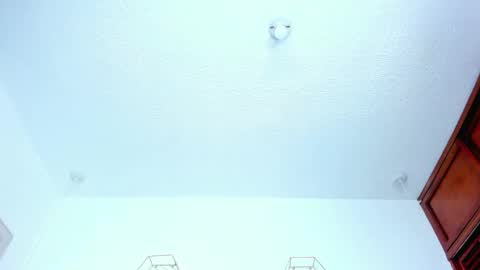 Nahomy online show from March 24, 2026, 7:41 pm