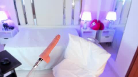 Snapshot of nahomyroberts chatting on November 3, 2025, 12:06 pm Nahomy Roberts online show from November 3, 2025, 12:06 pm