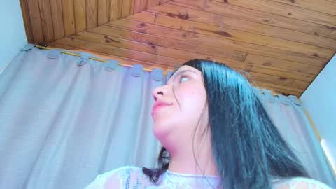 Snapshot of naia_x chatting on September 29, 2025, 7:40 pm Naia x online show from September 29, 2025, 7:40 pm