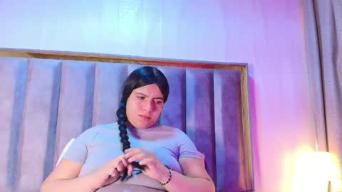 Snapshot of naia_x chatting on May 24, 2026, 1:05 pm Naia x online show from May 24, 2026, 1:05 pm
