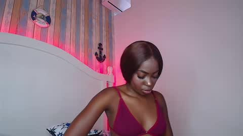 Naia online show from March 5, 2025, 6:56 pm