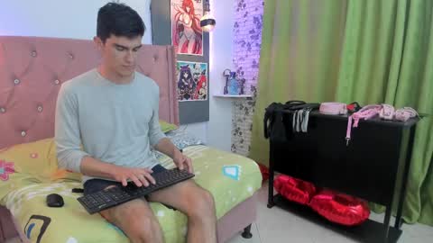 naifummi online show from February 24, 2025, 10:47 pm