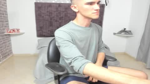 naifummi online show from March 2, 2025, 5:44 am