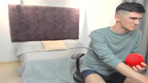 naifummi online show from March 2, 2025, 8:48 am