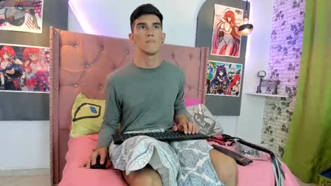 naifummi online show from March 9, 2025, 12:53 am