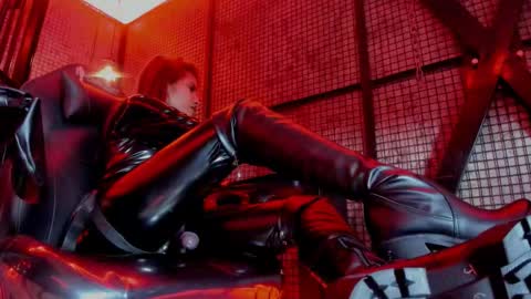 Naila online show from October 11, 2025, 3:32 pm