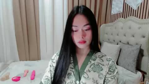 Kate online show from December 3, 2025, 2:48 pm