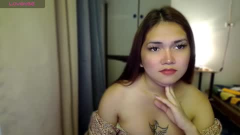 Snapshot of naisha143 chatting on October 6, 2025, 10:29 pm MARY MAE online show from October 6, 2025, 10:29 pm