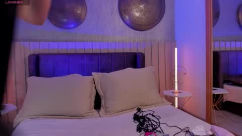 Naisha Ford online show from January 9, 2026, 4:37 am